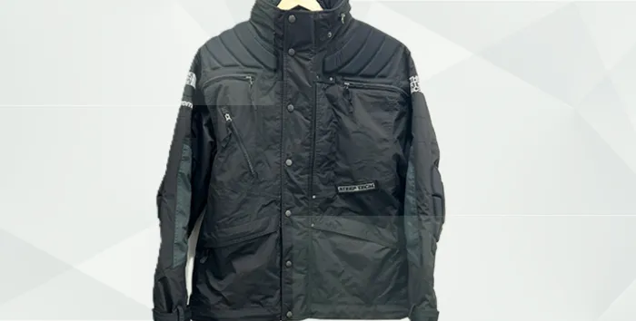 ストリートの王様 Supremeの歴史、名作、そして資産価値