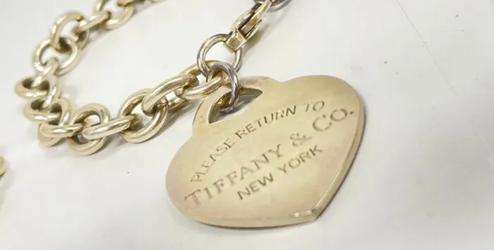 ティファニー、その魅力と価値～知っておきたいジュエリー雑学～