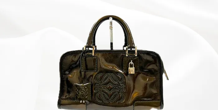 大人の魅力を放つブランド、ロエベ〜職人のこだわりが詰まったバッグの特徴を解説〜