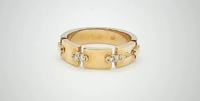 スタージュエリーとは？歴史や特徴・買取相場が上がるお手入れ方法まで徹底解説