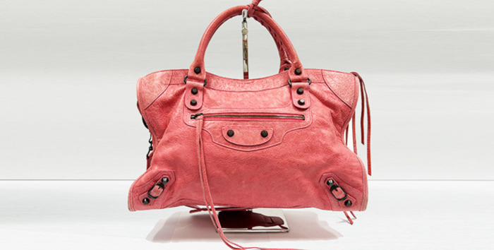 バレンシアガのバッグ